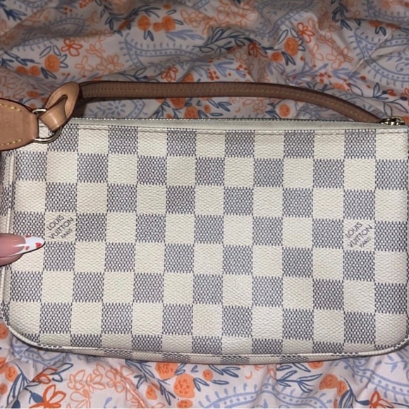 Louis vuitton damier azur pochette - Picture 3 of 3